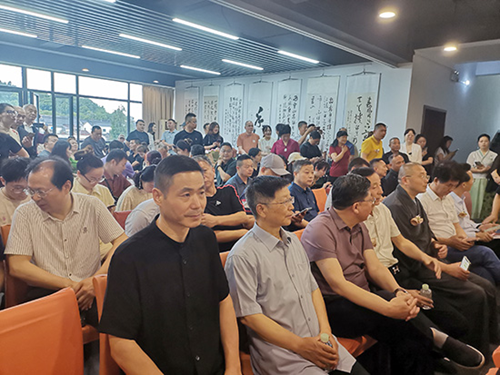 江苏宜兴陶润云水蒋立峰书法作品展暨蒋立峰书法紫砂创作基地揭牌(图4)