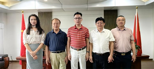 助力职业教育与城市发展深度融合——安徽省市长协会为重点单位授牌(图6)