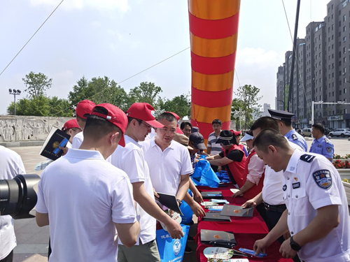 佳木斯市东风区6.26国际禁毒纪念日第38周年禁毒“徒步行”公益活动(图3)