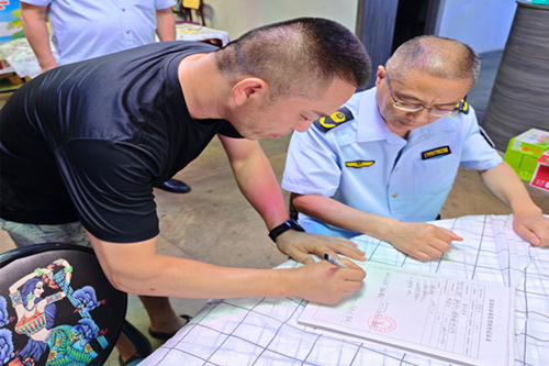 湖北监利：尺八镇开展守护夜市“烟火气” ，筑牢群众舌尖“安全线”专项执法检查行动(图3)